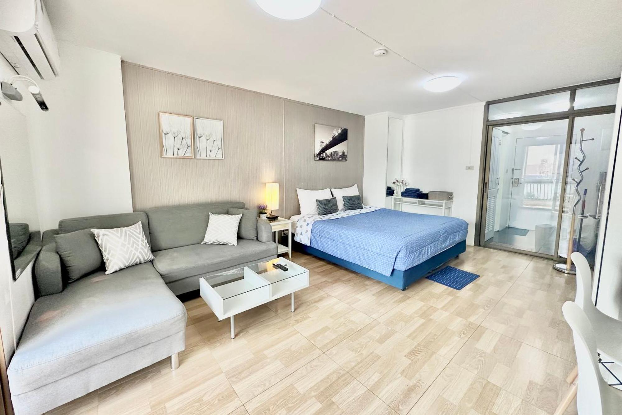 Cozy B At Nimman Studio Room In Condominium Chiang Mai Luaran gambar