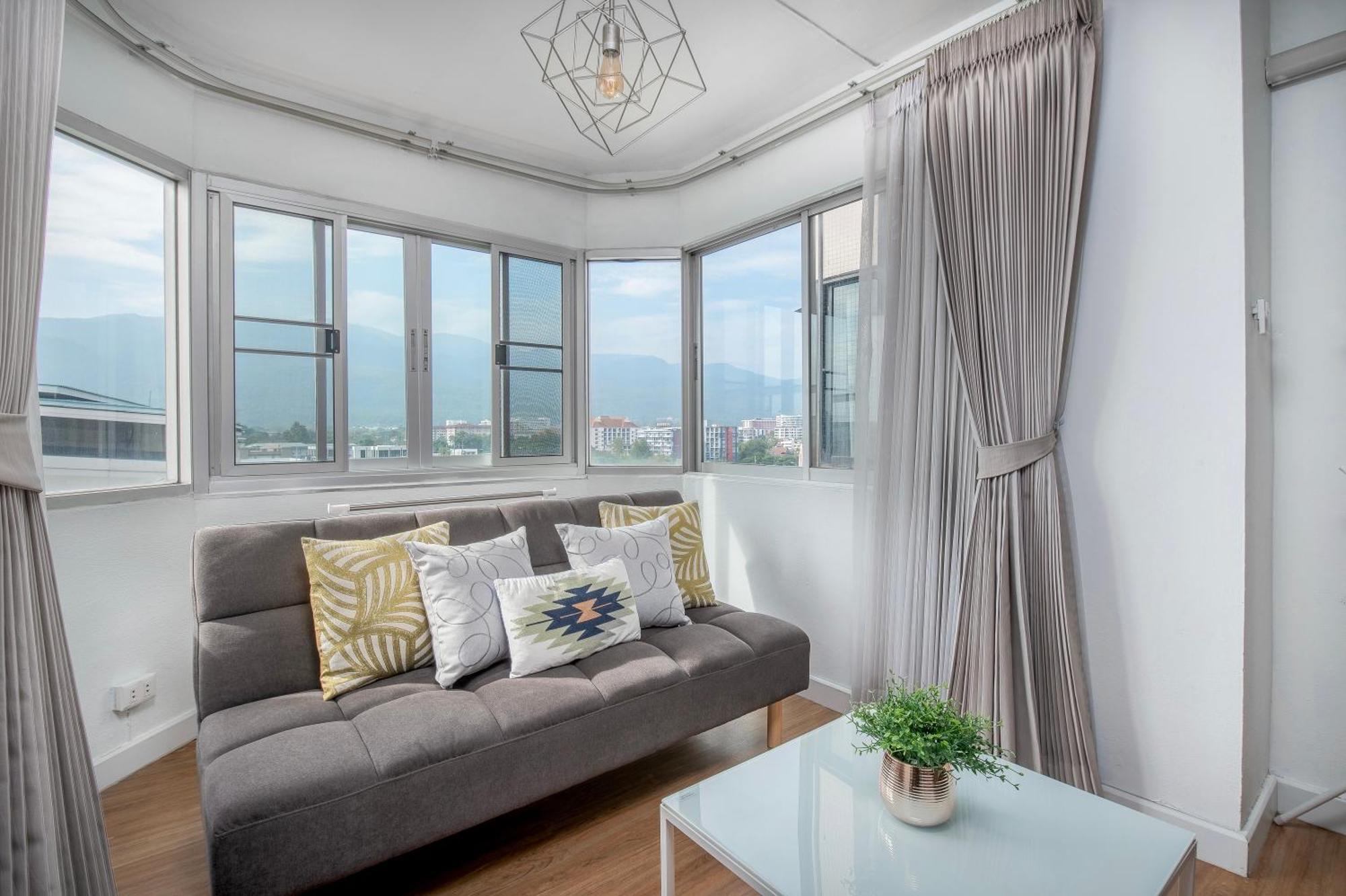 Cozy B At Nimman Studio Room In Condominium Chiang Mai Luaran gambar