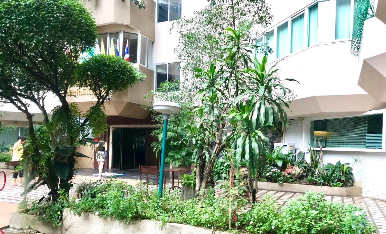 Cozy B At Nimman Studio Room In Condominium Chiang Mai Luaran gambar